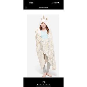Justice Blanket novelty character unicorn hooded throw blanket/shawl